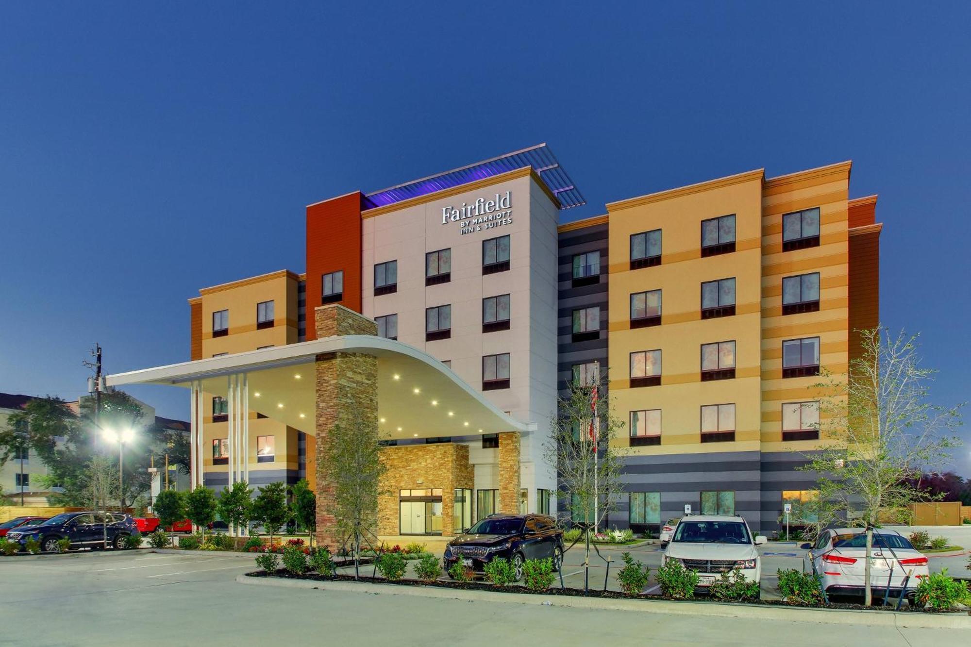 Fairfield Inn And Suites By Marriott Houston Brookhollow Exterior foto